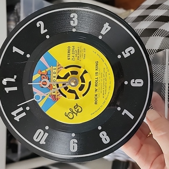 Vinylux Other - Rock and Roll is King desk clock.